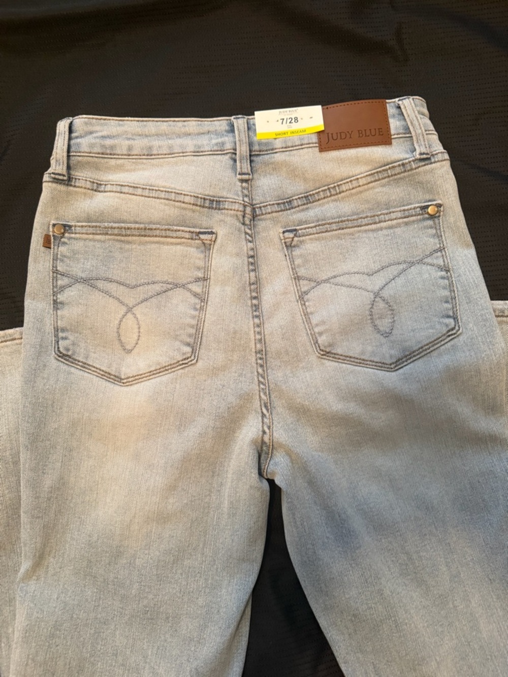 Judy Blue Light Wash Boot Cut Jeans NWT 7/28 30” inseam tummy control - Picture 14 of 16